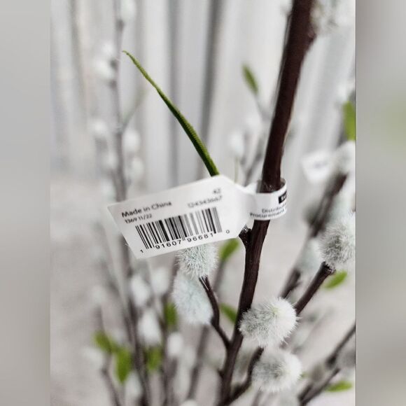 Spring Table Vase Decor - Artificial Willow Branches, Vase Included - Picture 3 of 9